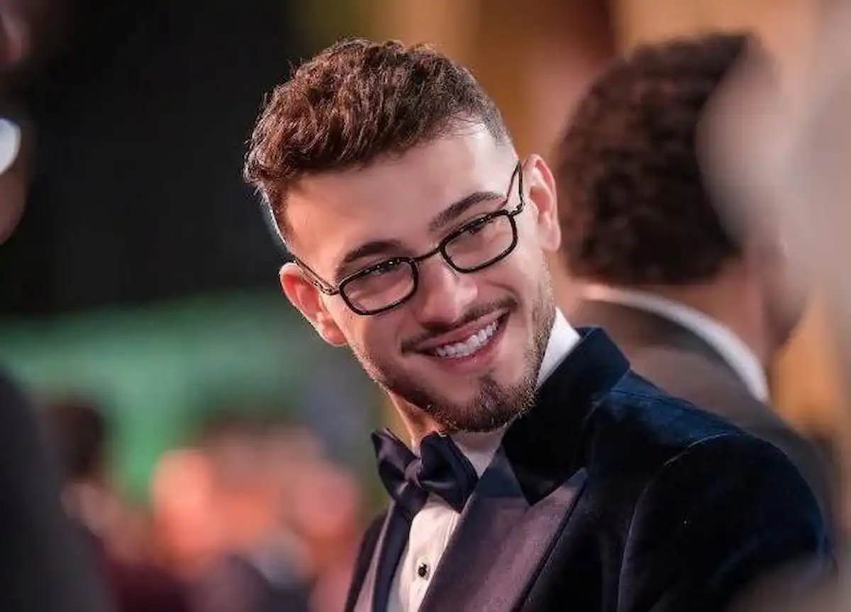 سر علاقة الشامي بجمهور جدة ودويتو ناري يختتم حفله الساخن