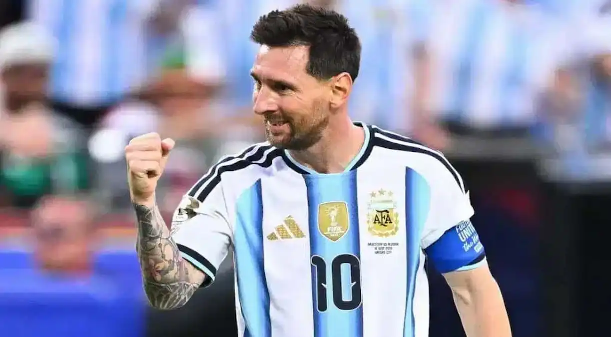 هدية فاخرة وفريدة من ليونيل ميسي لزملائه في المنتخب الأرجنتيني