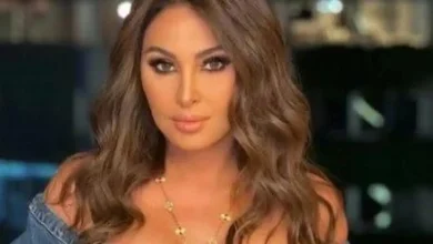 إليسا تخطف الأنظار بإطلالة استثنائية تستوحى من سحر حقبة السبعينيات